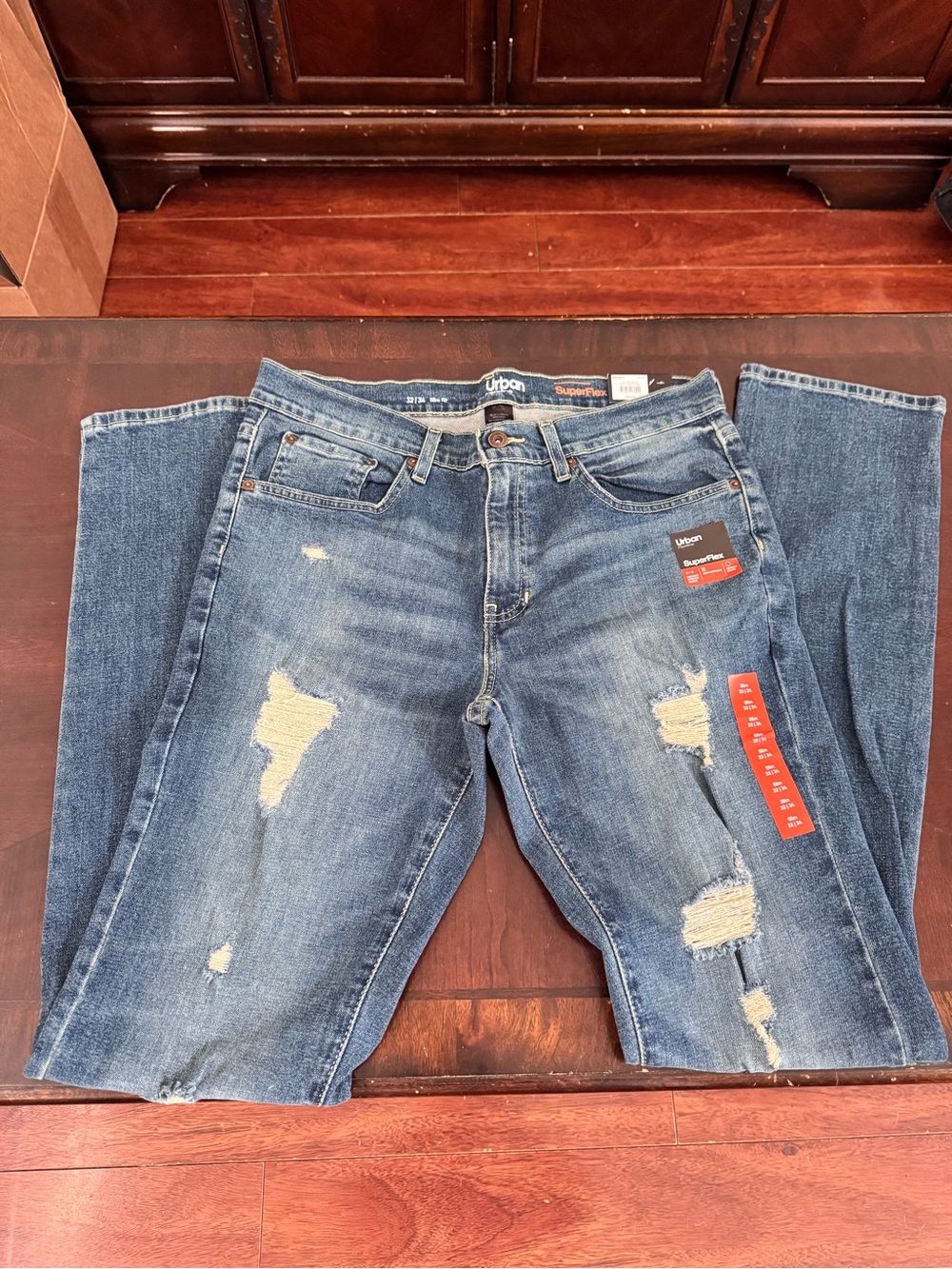 NWT Urban Pipeline SuperFlex Slim Fit Distressed Jeans 32x34